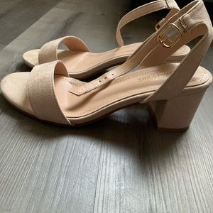 Nude Mid Heels